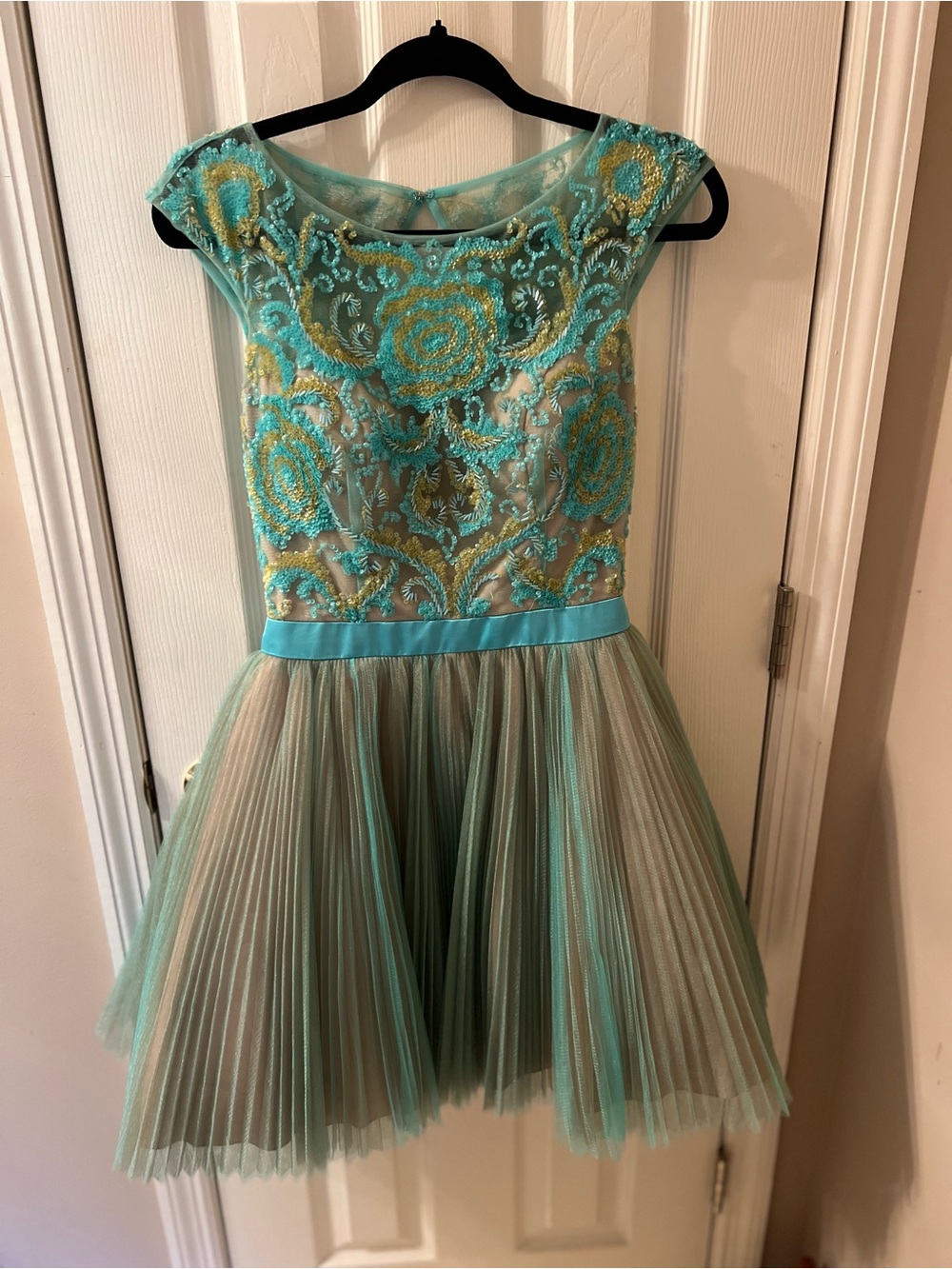 Sherri Hill Embellished Beaded Tulle Mini Dress